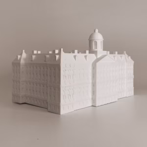 Wit vrijstaand miniatuur van het Paleis op de Dam, schuin van voren gefotografeerd